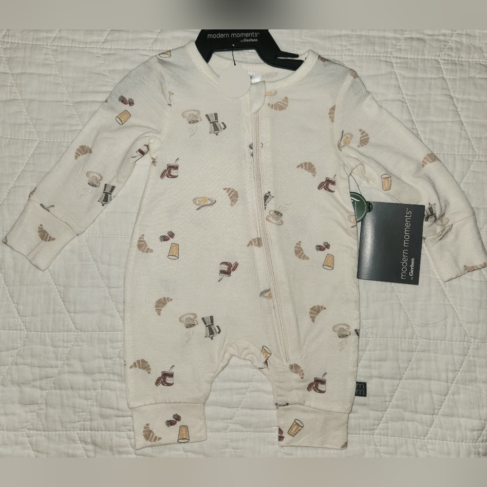 Modern Moments By Gerber Ivory Breakfast Zip One-Piece NB NWT